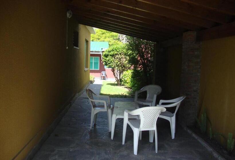 هتل Hospedaje Acacia