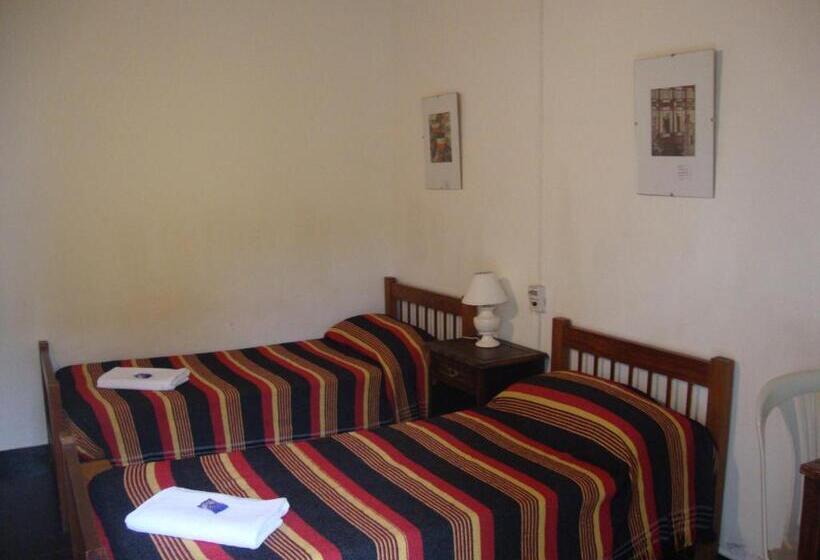 هتل Hospedaje Acacia