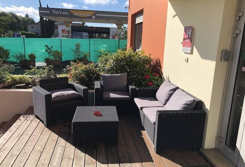 هتل Adonis Lyon Est Hôtel Artys