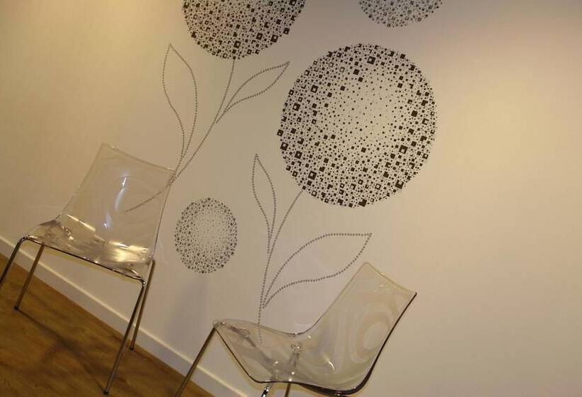 Brit Hotel Vannes Theix