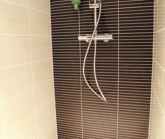 Brit Hotel Vannes Theix