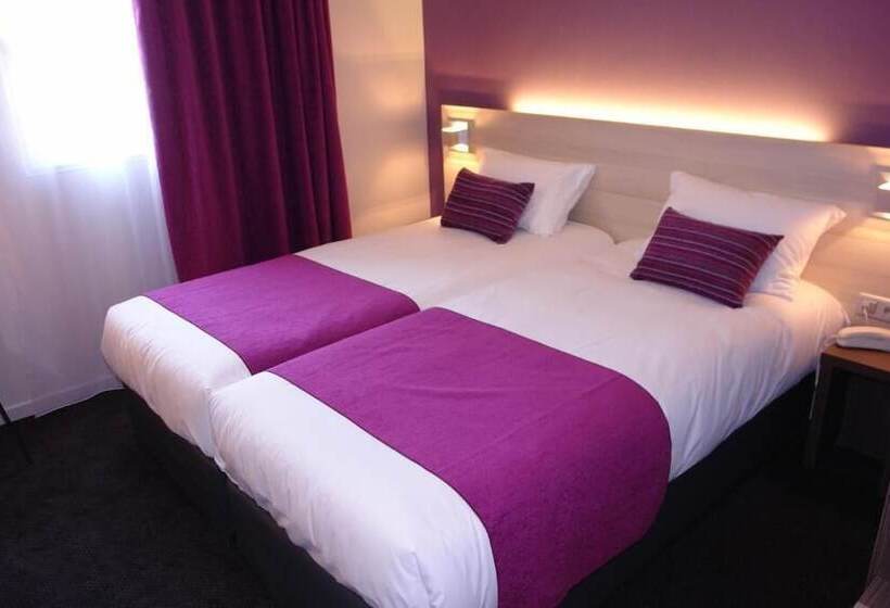 Brit Hotel Vannes Theix