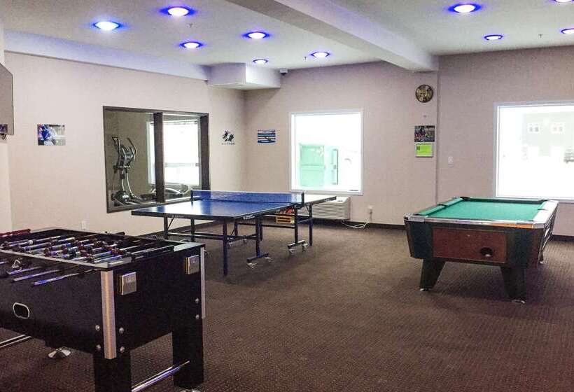 בית מלון כפרי Comfort Inn & Suites