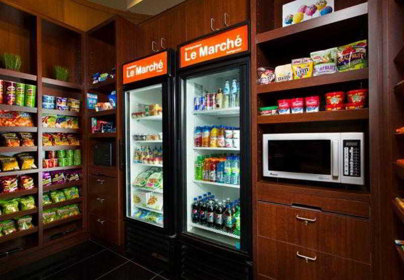 هتل Courtyard By Marriott Montreal Downtown