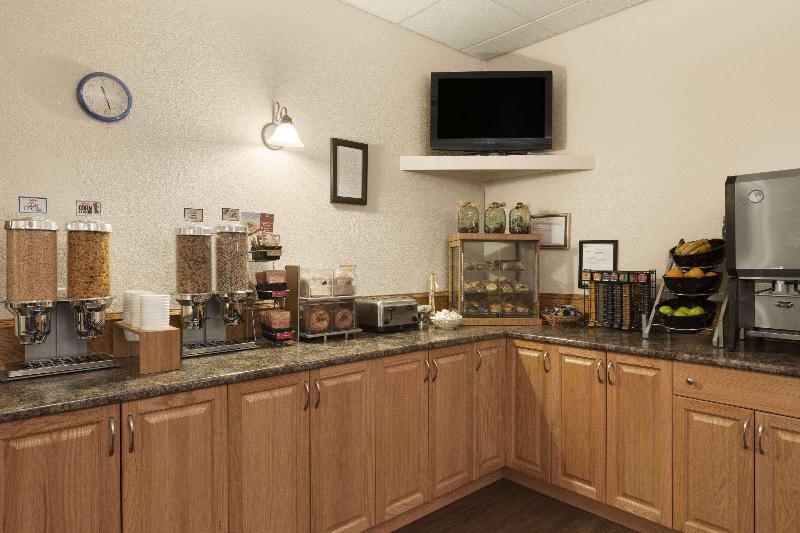 호텔 High Prairie Inn