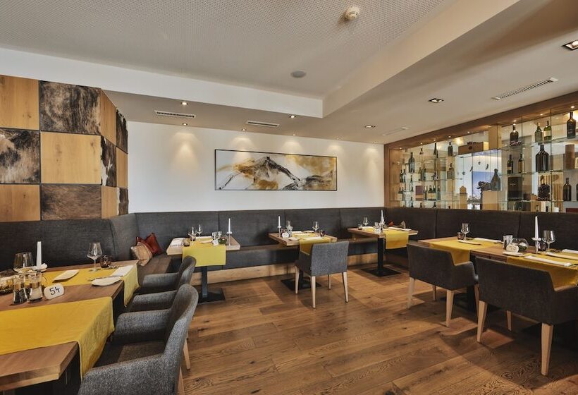 هتل Fliana Ischgl