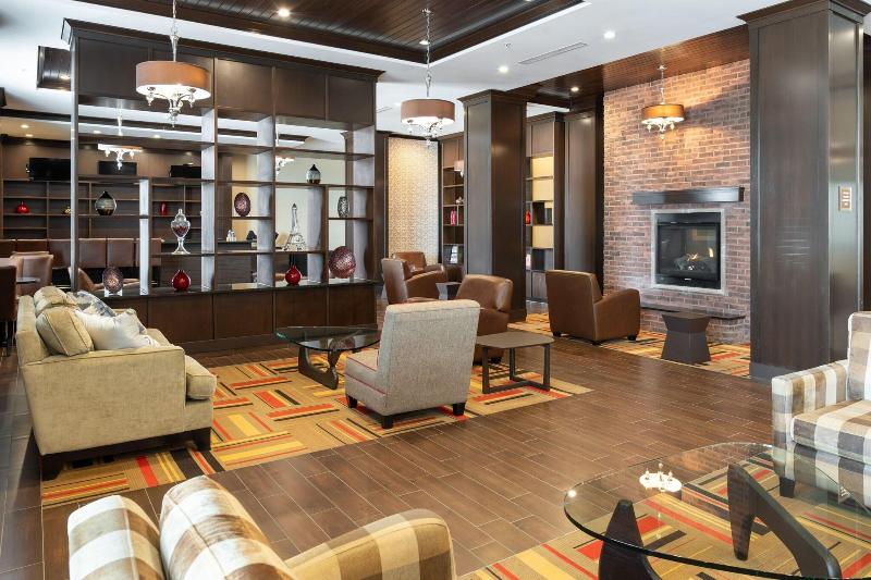 هتل Four Points By Sheraton Edmonton International Airport