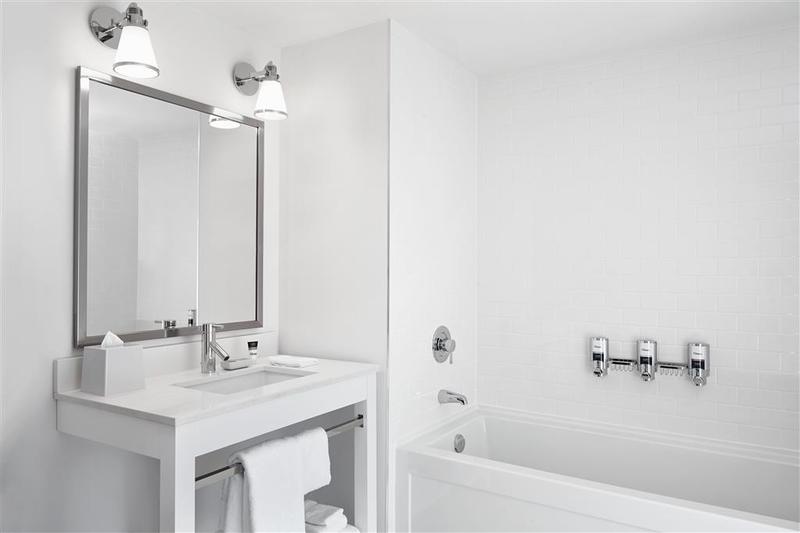 ホテル Four Points By Sheraton Kelowna Airport