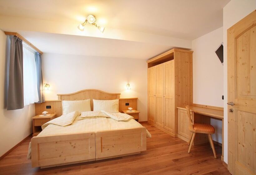 فندق Garnì Prà Fiorì