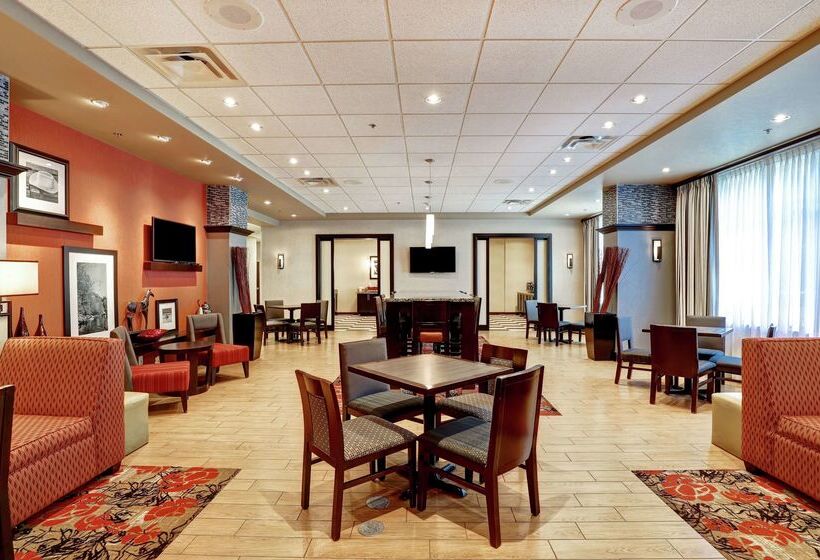 בית מלון כפרי Hampton Inn By Hilton Chilliwack