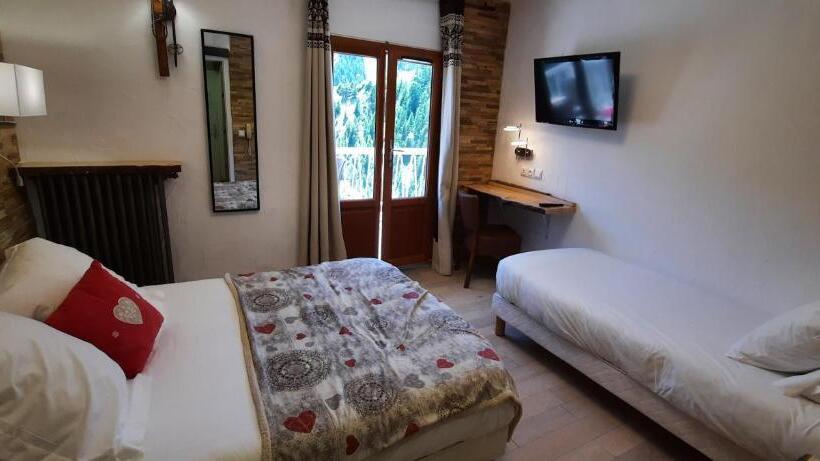 בית מלון כפרי Hôtel Chastellares