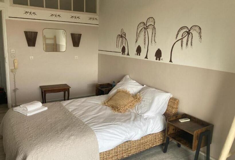 בית מלון כפרי Hôtel Paradis