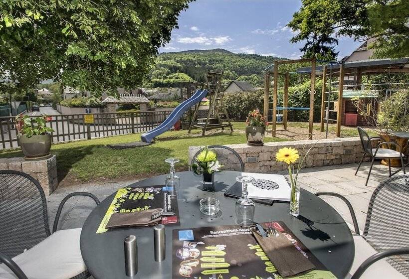 호텔 Hôtel Restaurant Le Calice Du Gevaudan   A75