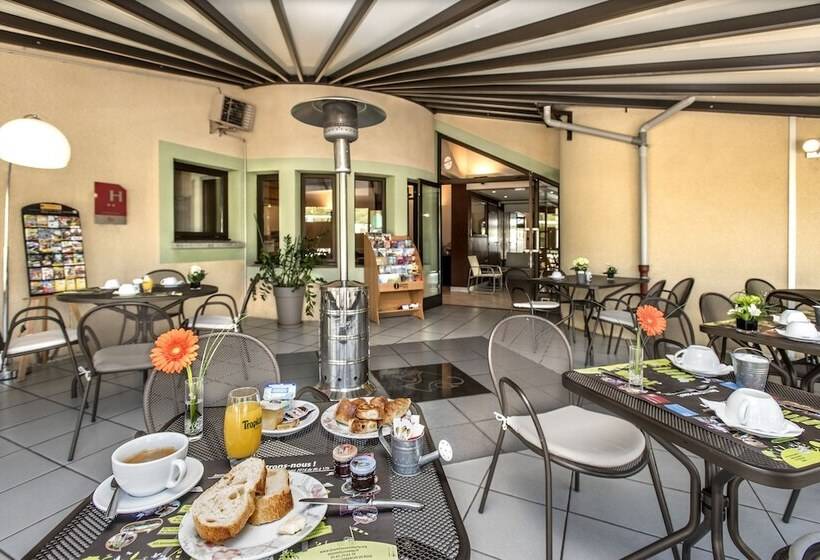 호텔 Hôtel Restaurant Le Calice Du Gevaudan   A75