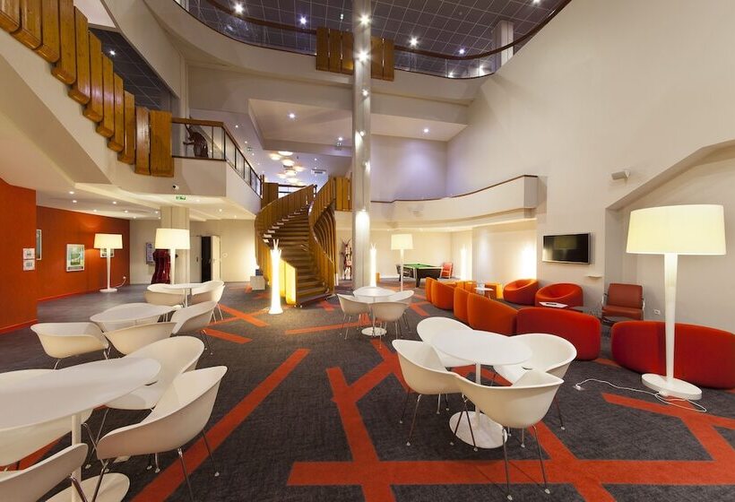 בית מלון כפרי Ibis Styles Poitiers Centre