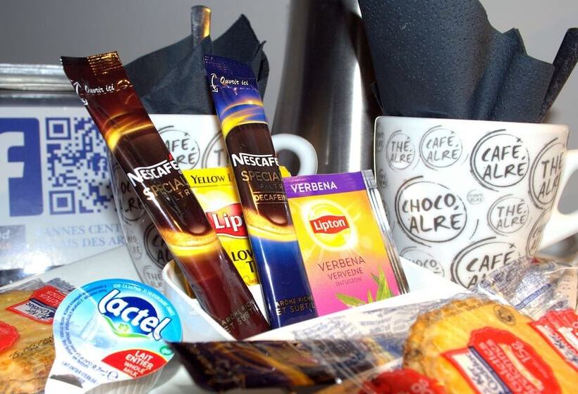 호텔 Kyriad Prestige Vannes Centre  Palais Des Arts