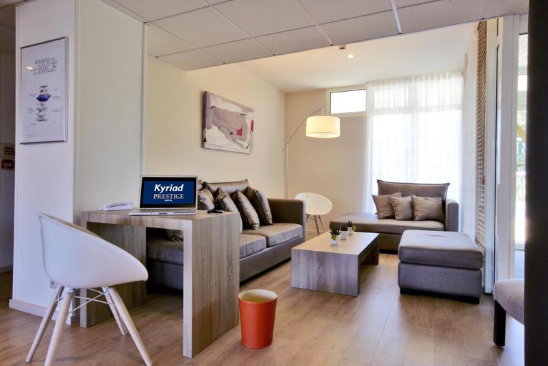 호텔 Kyriad Prestige Vannes Centre  Palais Des Arts