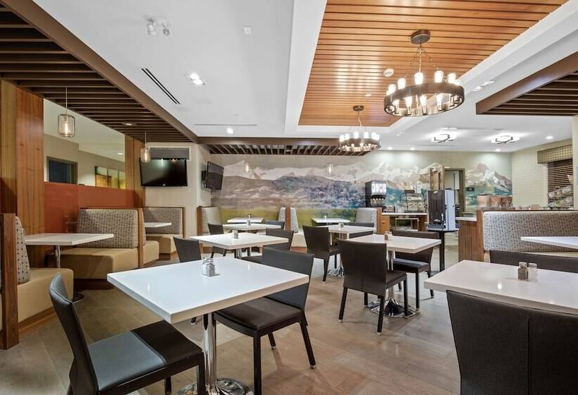 ホテル Mountain View Inn & Suites