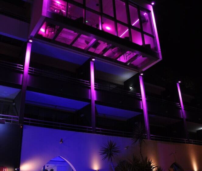 هتل Oz Inn Hôtel & Spa