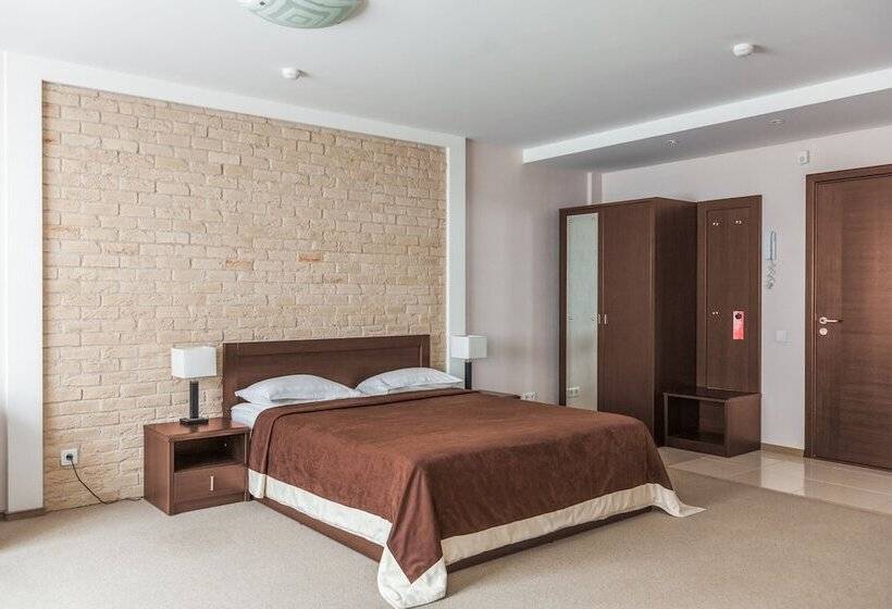 Apartment Complex Comfort