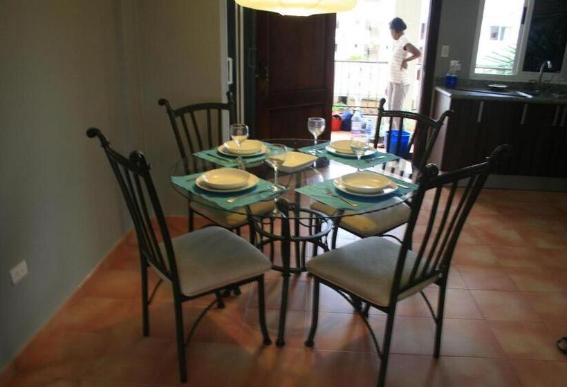 Bavaro Green