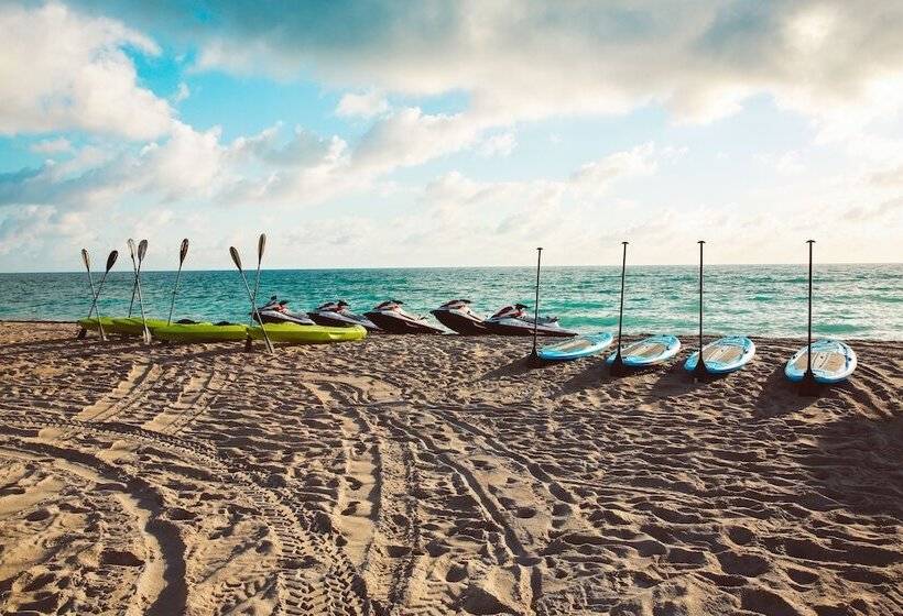 هتل Iberostar Waves Berkeley Shore