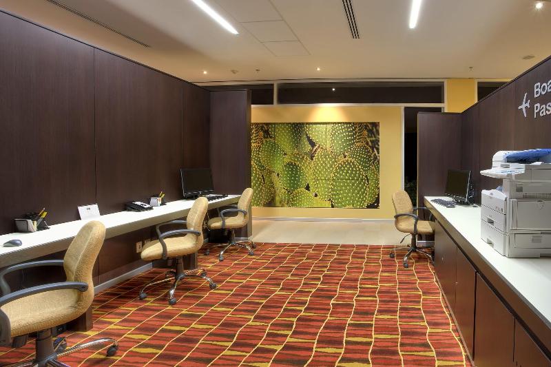 فندق Courtyard By Marriott Leon At The Poliforum