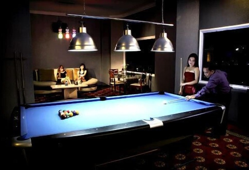 هتل Grand Tiga Mustika