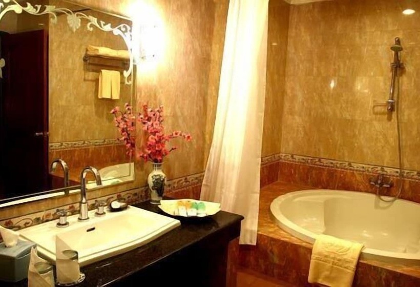 هتل Grand Tiga Mustika