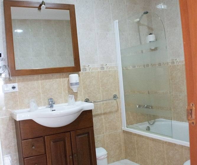 هتل Hostal Rural La Plata Parking Incluido