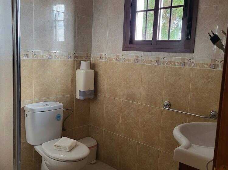 هتل Hostal Rural La Plata Parking Incluido