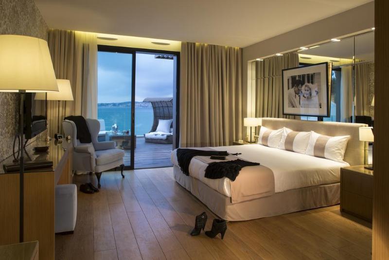 ホテル Hostellerie La Farandole