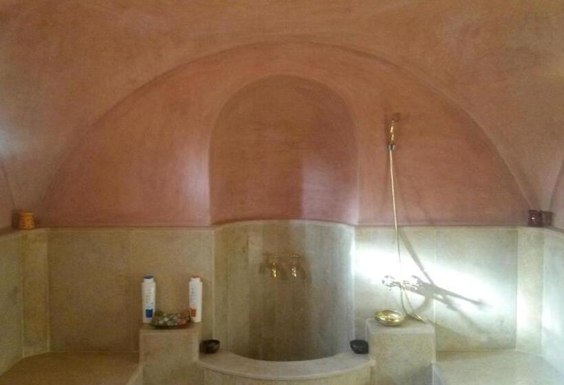 هتل Kasbah Sirocco