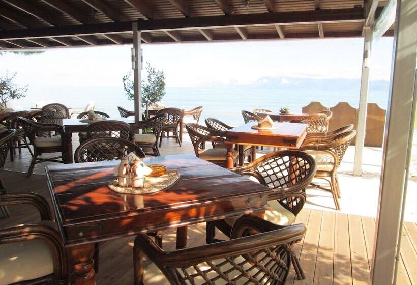 فندق Ninos On The Beach