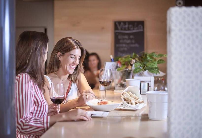 هتل Parraga Siete