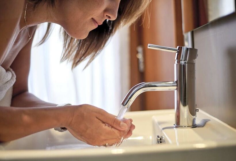 هتل Parraga Siete