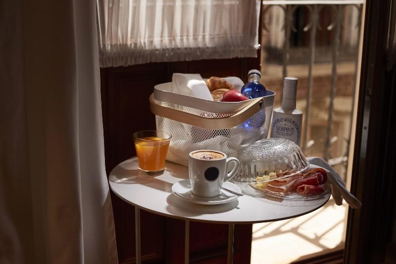 هتل Parraga Siete