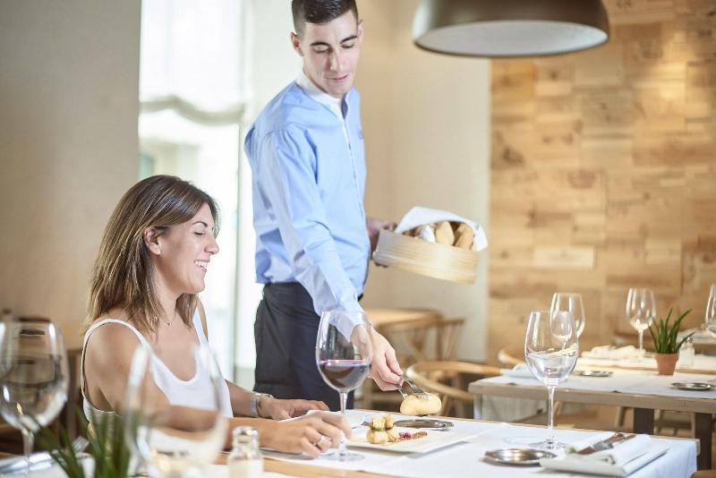 هتل Parraga Siete