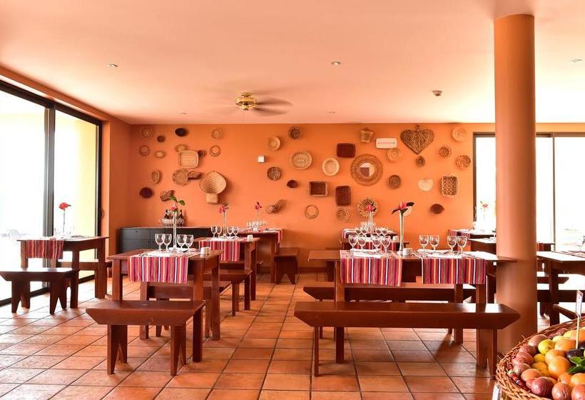 בית מלון כפרי Pestana Colombos Premium Club  All Inclusive