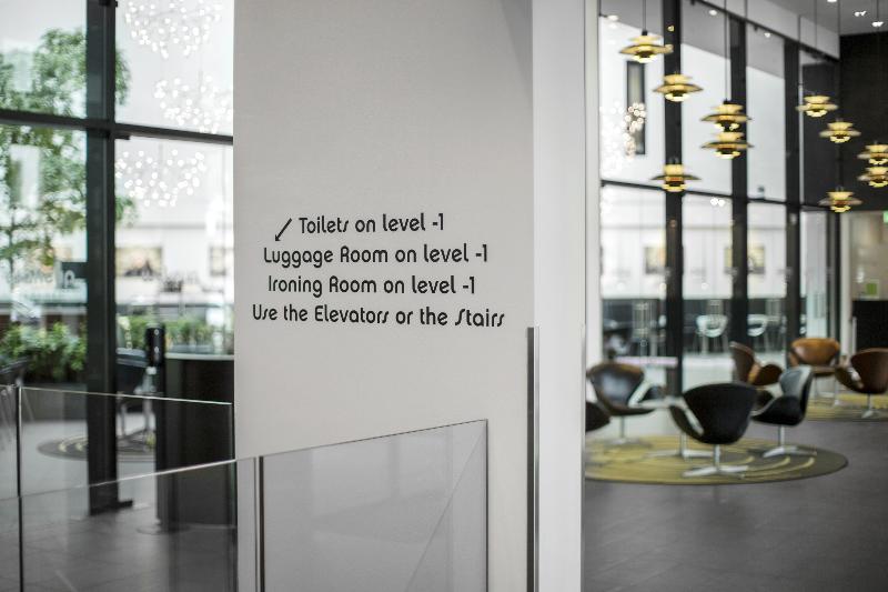 هتل Wakeup Copenhagen  Borgergade