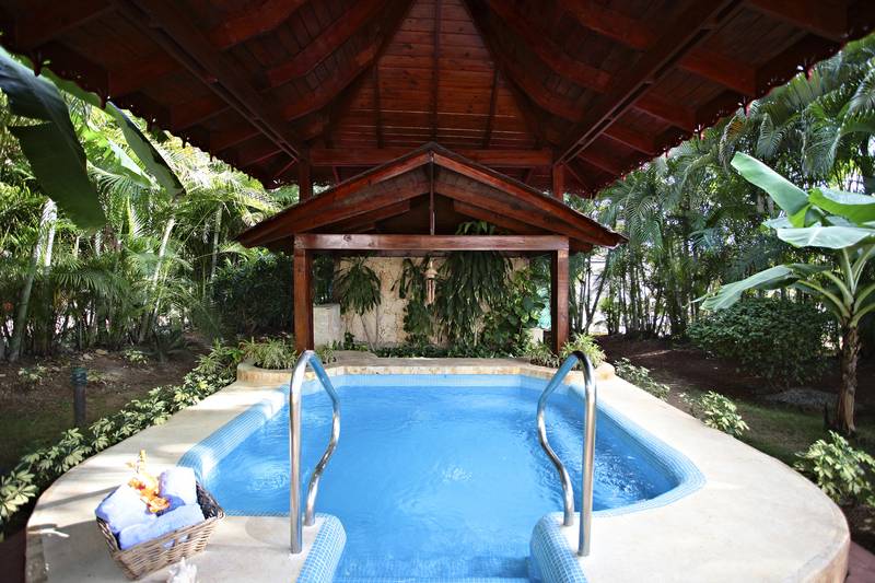 استراحتگاه Bahia Principe Luxury Bouganville - Adults Only - All Inclusive