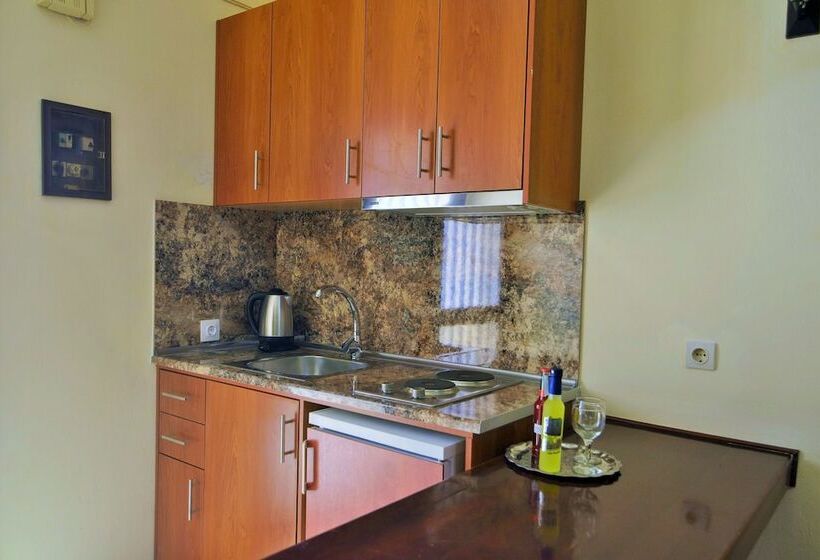 Toula S Apartments