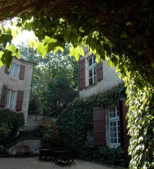 هتل Château D'Urtubie