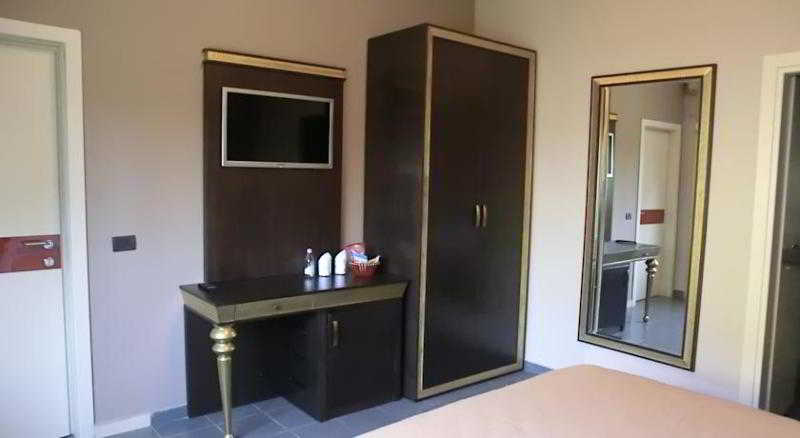 فندق Old Town Rooms