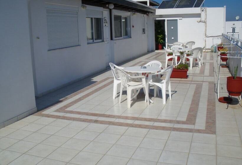 هتل روستایی Elite Apartments