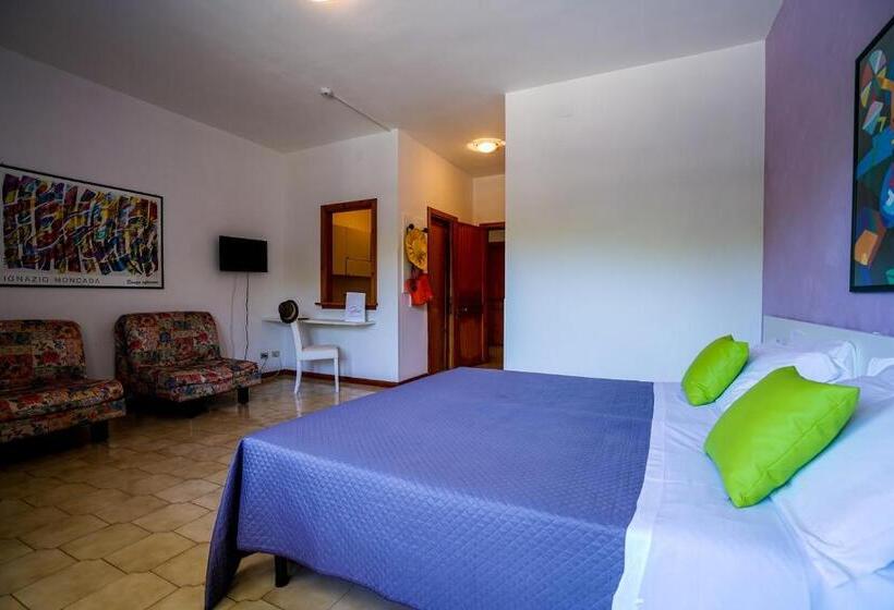 استراحتگاه Gh Campoverde Village