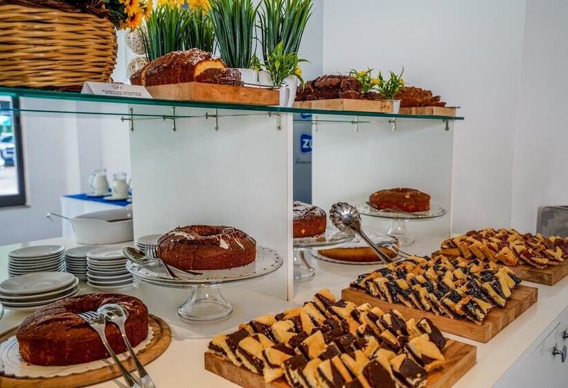 استراحتگاه Gh Campoverde Village