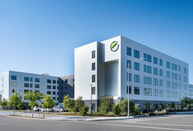 هتل Element San Jose Airport