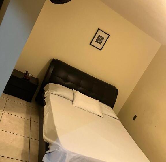 هتل La Posada Central