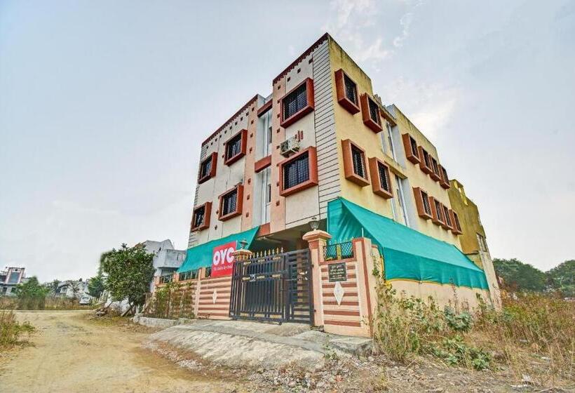 فندق Oyo Flagship 85024 Golden Key